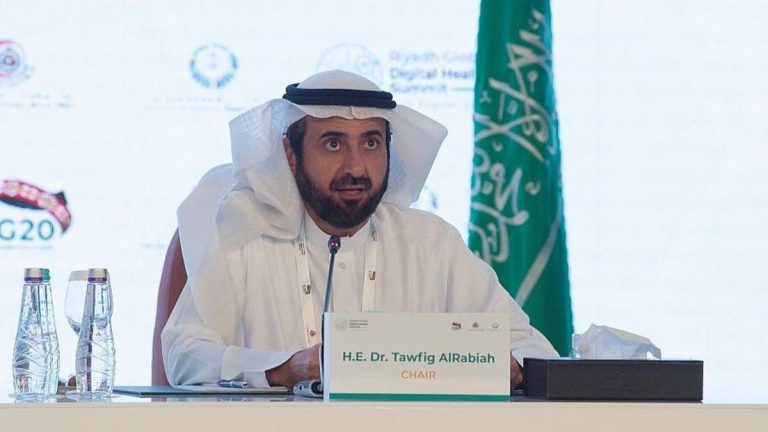 بعد تلقي ولي العهد السعودي اللقاح.. التسجيل يرتفع 5 أضعاف