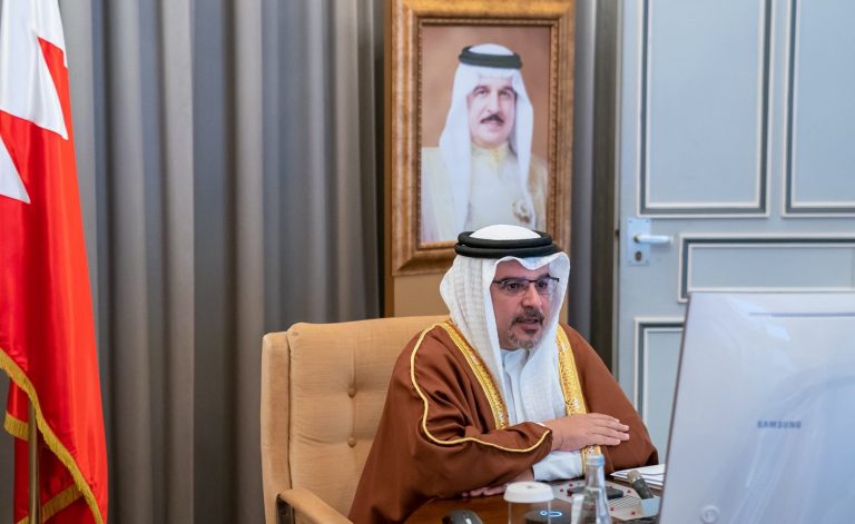 سمو ولي العهد رئيس مجلس الوزراء يؤكد على أهمية مواصلة الالتزام بالاحترازات للتصدي لفيروس «كورونا»