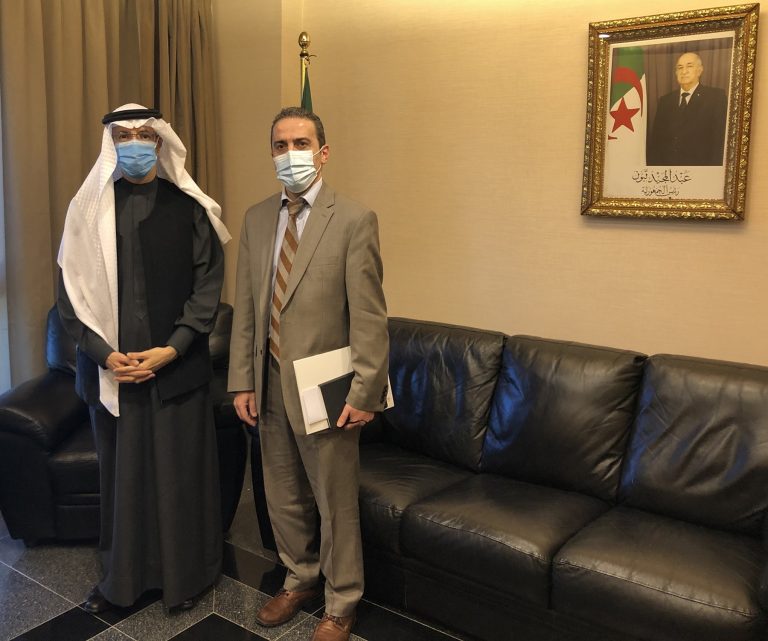 «مدير العلاقات متعددة الأطراف» في الجزائر يستقبل السفير البحريني