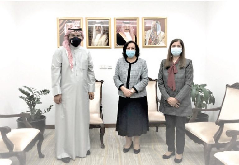 وزيرة الصحة تعلن تبنّي فكرة المنصة الوطنية للتبرع بالدم «حياة+»