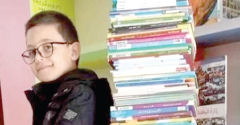 قرأ 276 كتابًا.. طفل جزائري في المركز الثاني عالميًا