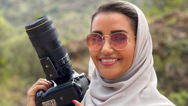 مصورة سعودية تحصد مئات الجوائز العالمية.. تروي قصتها للعربية.نت