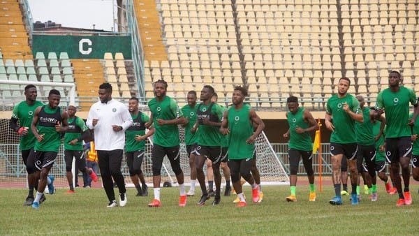 منتخب نيجيريا يسافر إلى بنين عبر قارب