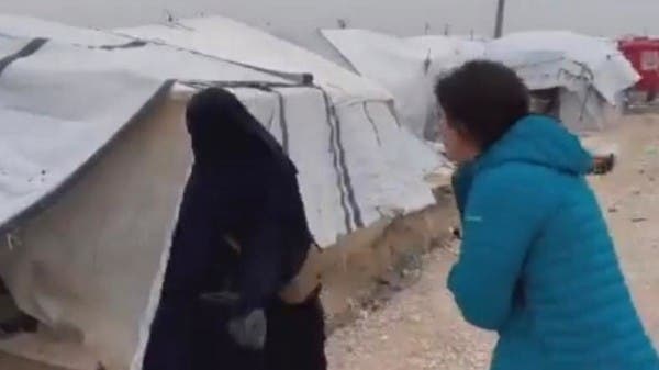 “أنتِ كافرة وسنقتلك”.. كيف استقبل أطفال داعش موفدة “العربية”؟