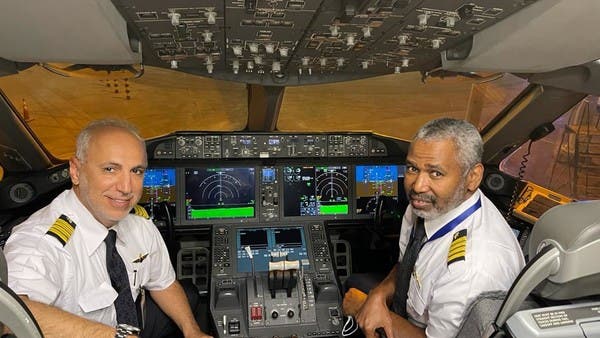طيار سعودي يطير 20 ألف ساعة خلال 38 عاماً.. يروي قصته