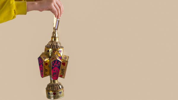 بدأ منذ العصر الفاطمي.. كيف تطور فانوس رمضان؟
