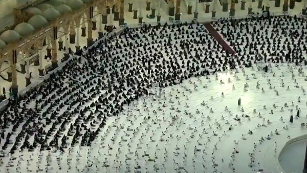 امتلاء صحن الطواف بالمصلين للمرة الأولى منذ بدء الجائحة