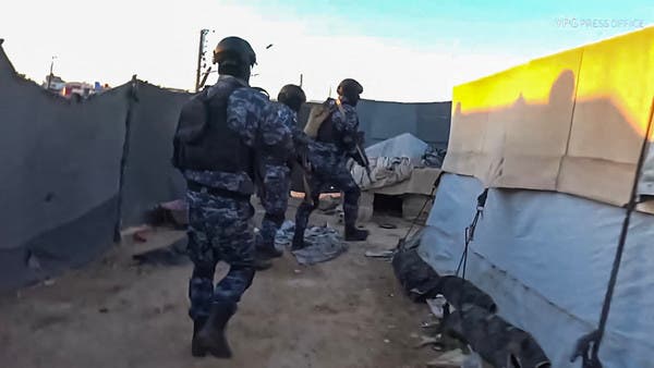 قلع الجذور مستمر.. داعشي من الهول يعترف بارتكاب فظائع