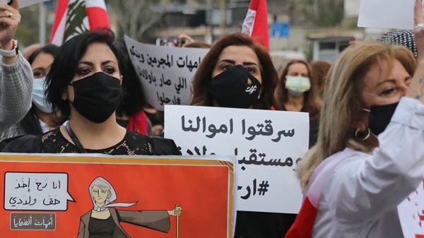 غضب فرنسي من سياسيي لبنان.. ورسالة قهر بـ100 توقيع