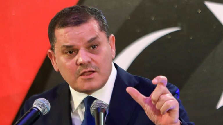 بسبب دعم فرنسي.. الدبيبة يطلب من مفوضية الانتخابات التواصل مع الحكومة فقط