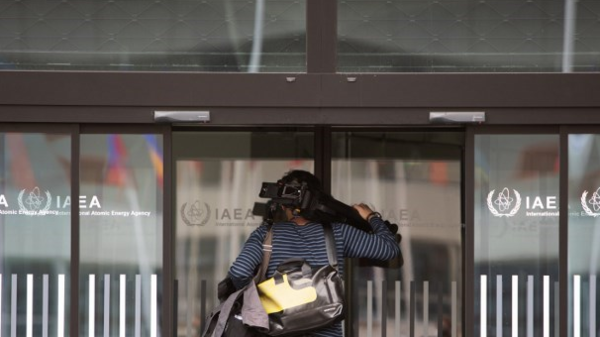 محادثات صعبة.. طهران ترفض رفع العقوبات تدريجياً