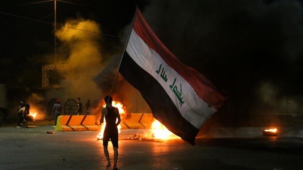 بعد حرق قنصليتها في كربلاء.. إيران تحتج وتستدعي السفير