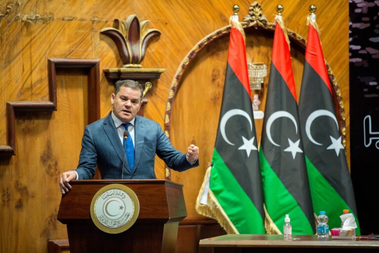 الدبيبة يقلص الميزانية.. هل ينال ثقة البرلمان؟