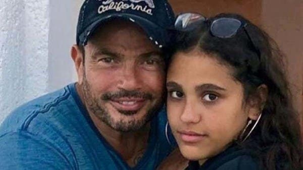 بعد طردها.. رسالة ابنة عمرو دياب لمدرستها في لندن!